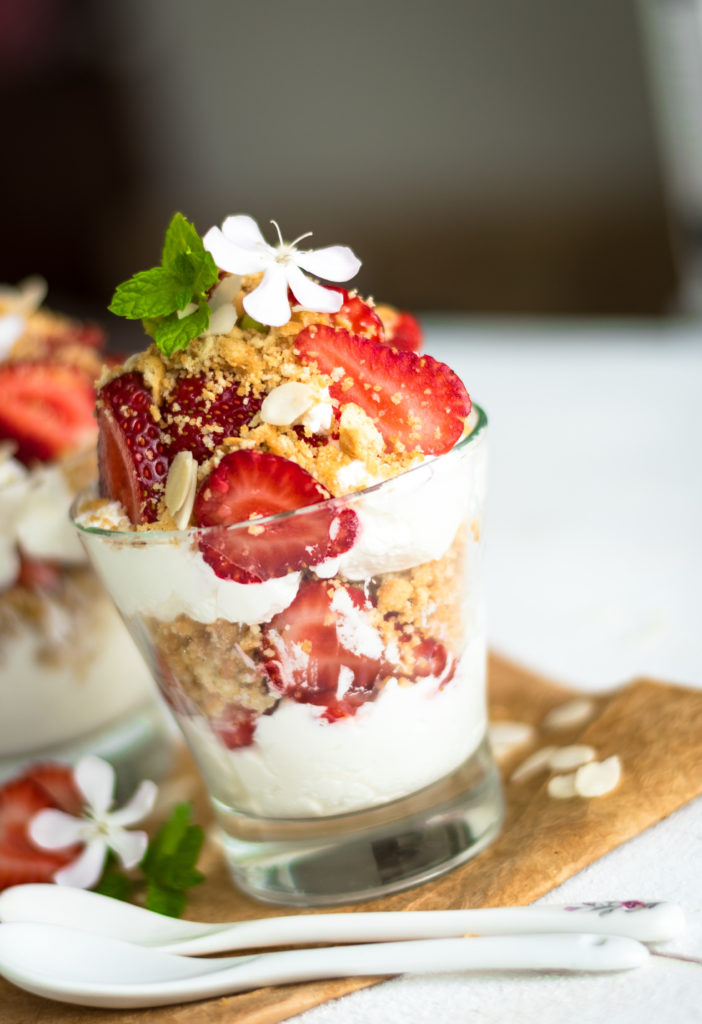 Mascarpone Cream with Strawberries