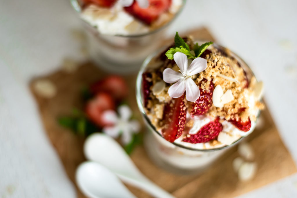 Mascarpone Cream with Strawberries